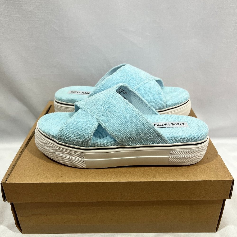 NIB STEVE MADDEN Rotation Light Blue Rotation Platform Slides Sandals 7.5